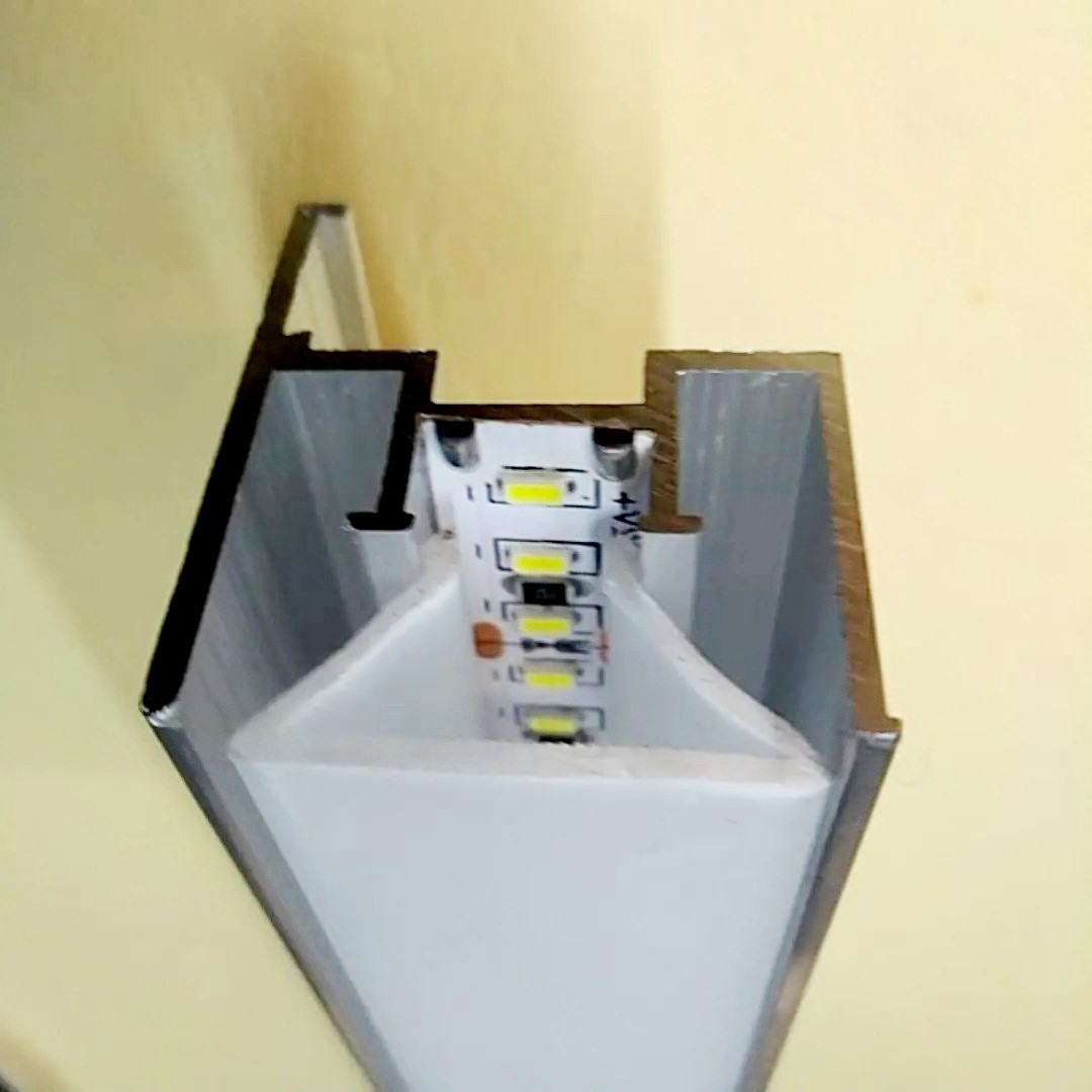 Профіль LED 25 для ширяючих натяжних стель з підсвічуванням, роздільні лінії., фото 1