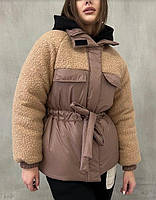 Женская куртка зимняя мокко размер Оверсайз с элементами овчины под пояс