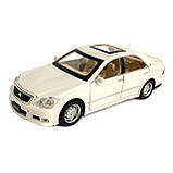 Машинка металева Toyota Royal Crown 2,5 «AutoExpert» Тойота, біла, звук, світ, інерц., відкр. двері, багаж, капот, 16*6*5 см (GT -, фото 2