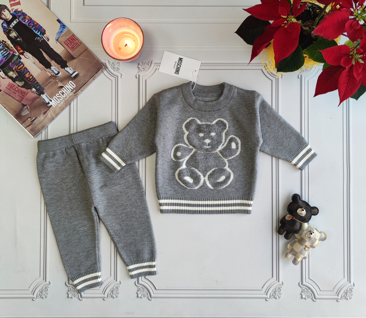 Дитячий сірий в'язаний костюм Moschino для новонароджених