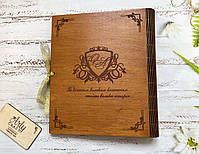 Книга побажань на весілля у дерев'яній обкладинці "Ініціали" (листи 22х17 см) (тикове дерево), фото 3