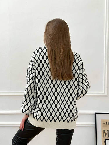 Купить Стильный объемный женский свитер оверсайз с модным принтом, цена ...