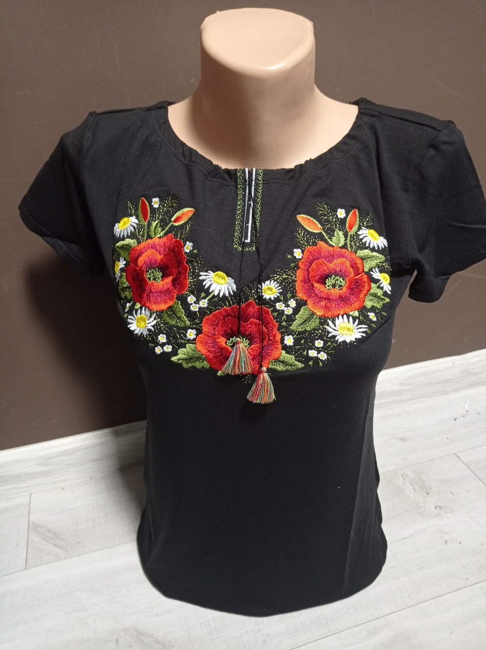 Жіноча чорна блузка з вишивкою Україна УкраїнаТД 40-46 розміри