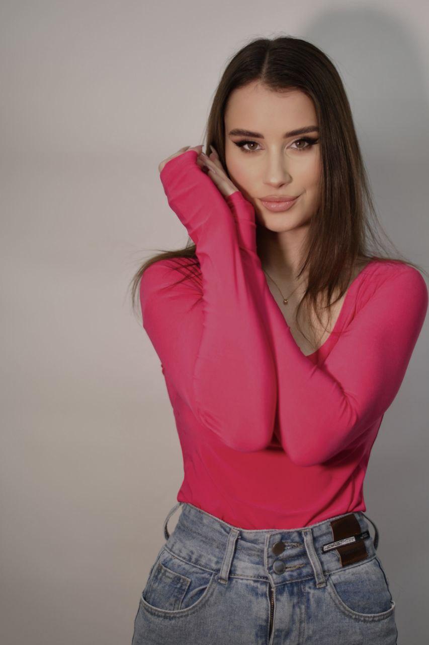 Базова жіноча кофтина (гольф) з вирізом, фото 1