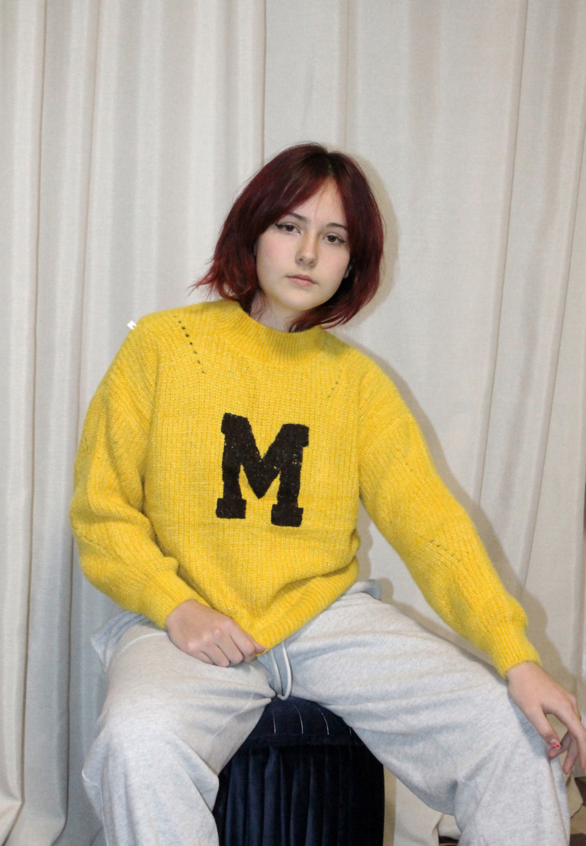 Модний светр на дівчинку жовтий "М", фото 1