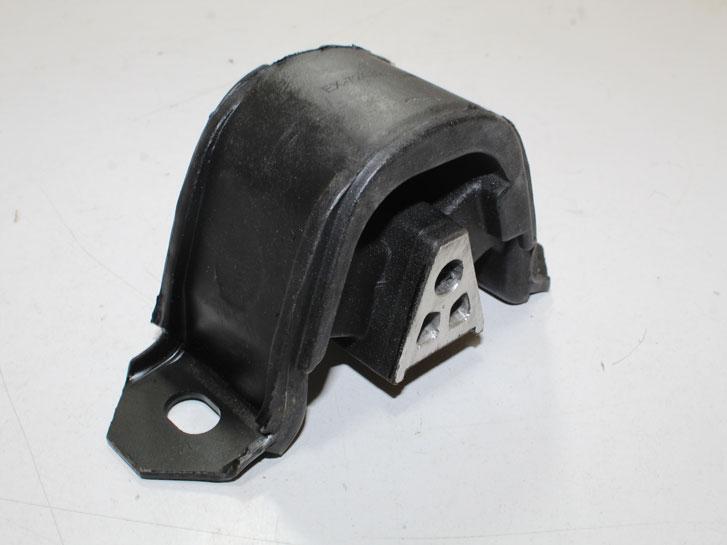 Подушка двигуна Daewoo Lanos задня 90372462 EuroEx