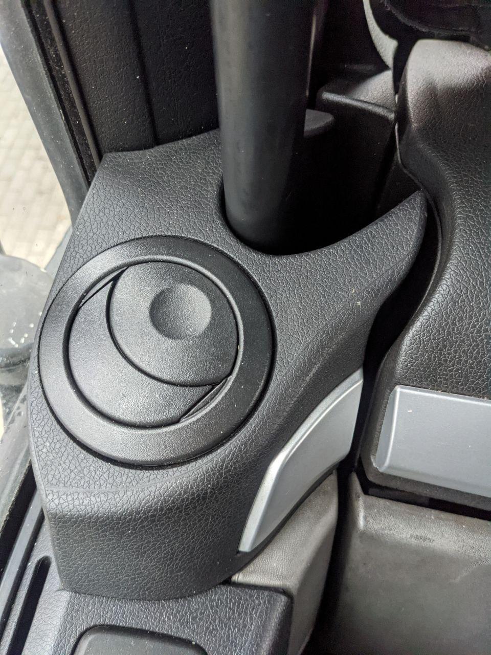 Решітка обдуву салону L б/в MAN TGX EURO 6 (81619500426) оригінал