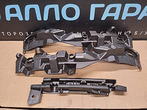Кронштейн переднього бампера (комплект) Рено Лагуна 3, 622904233R, Renault Laguna III