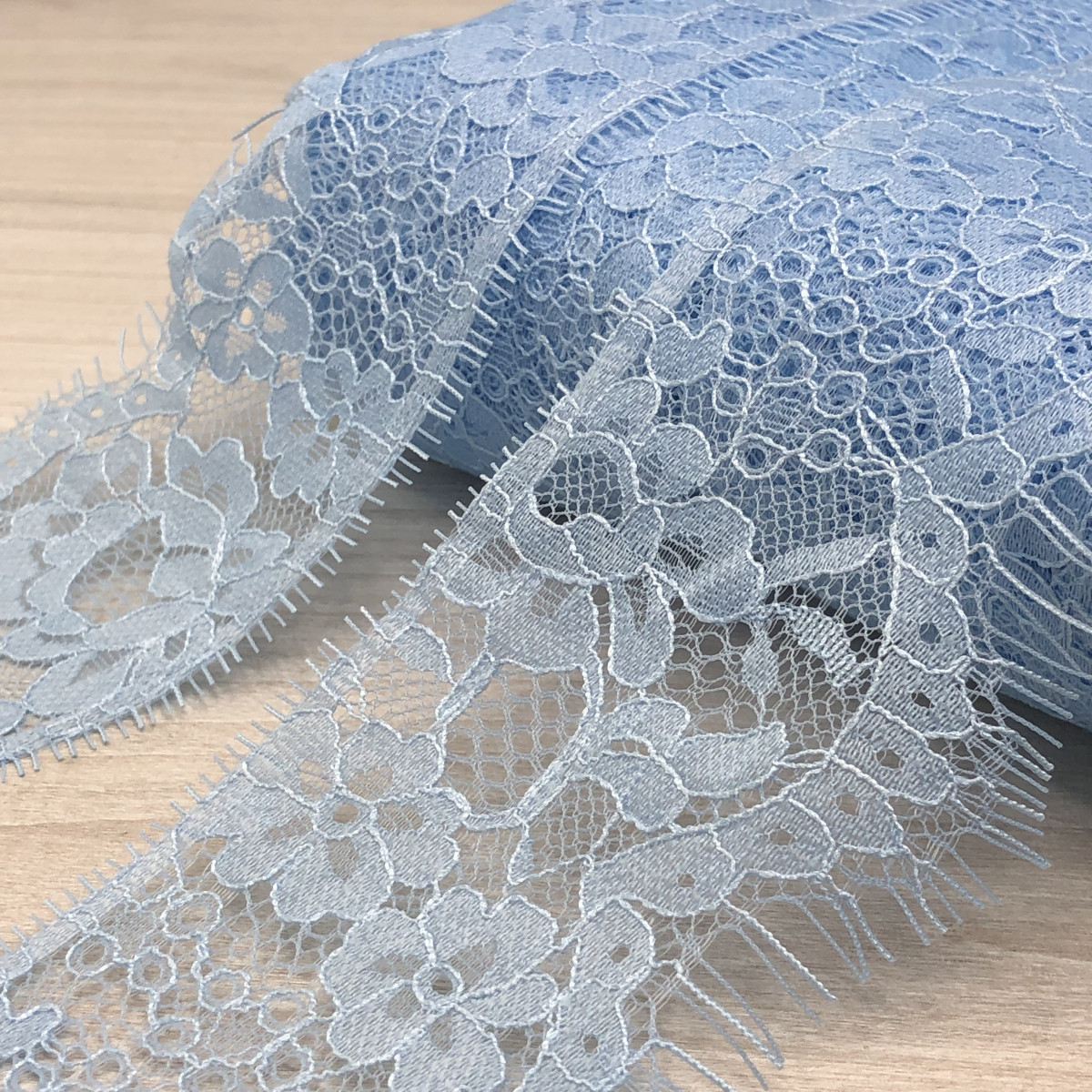 Купить (3 метра) Французское кружево с ресничками, Шантильи 6,5м (1320 ...