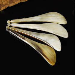 Масажер із рога Гуа Ша Алебарда мала