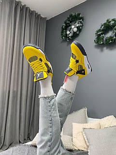 シューズ(男性用) AIR JORDAN 4 RETRO LIGHTNING TOUR YELLOW NIKE AIR JORDAN 4 RETRO 
