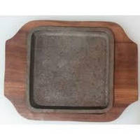 Сковорода чавунна на дерев'яній підставці 15СМ EMPIRE 9967