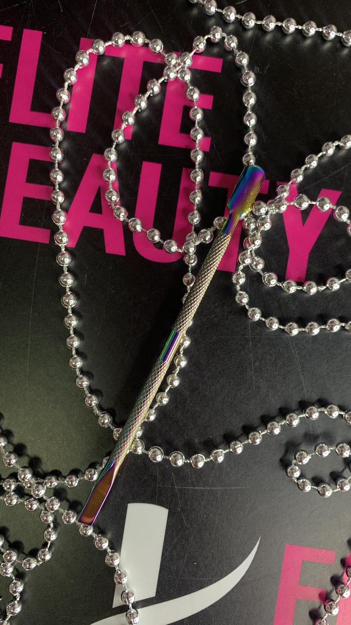 Лопатка-пушер хамелеон Lilly Beaute