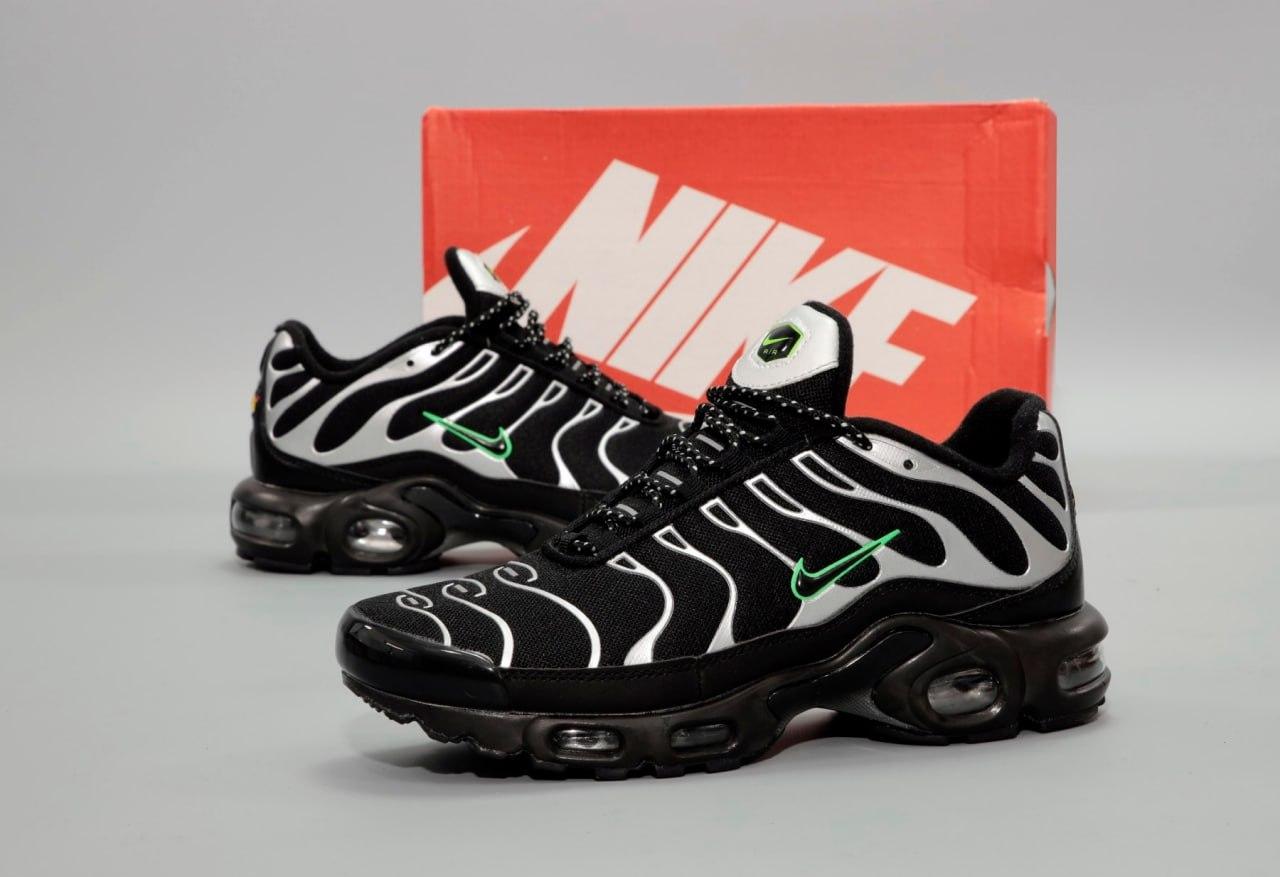 Nike Air Max TN Plus Black White кросівки чоловічі