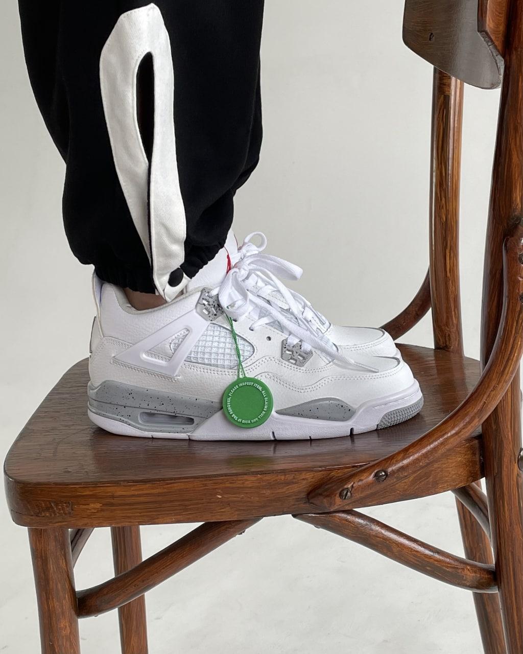 Кросівки чоловічі Nike Air Jordan 4 Retro White Oreo білий сірий джердан демісезонні високі модні