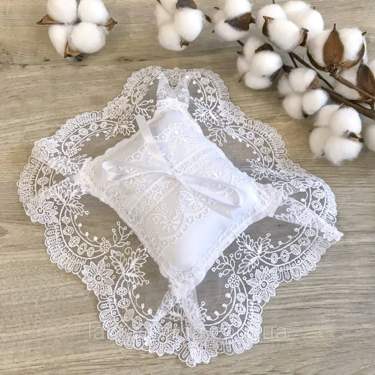 Подушечка для хрестика Світлинка Білий Атлас/кулір BetiS, фото 1