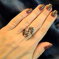 Женское серебряное кольцо с золотом и черным цирконом Колорит