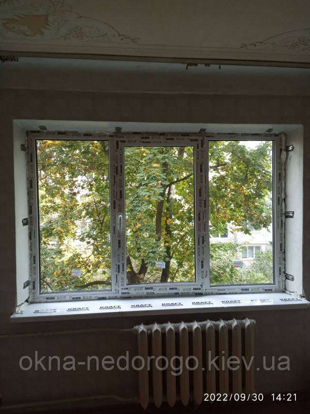Тристулкові вікна Rehau Тристулкові вікна Rehau 60 фото 15 бригади