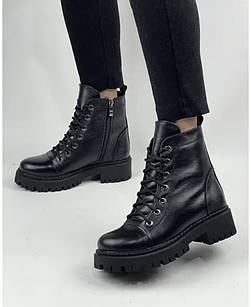 Жіночі черевики на шнурівці чорні зимові з натуральної шкіри 39