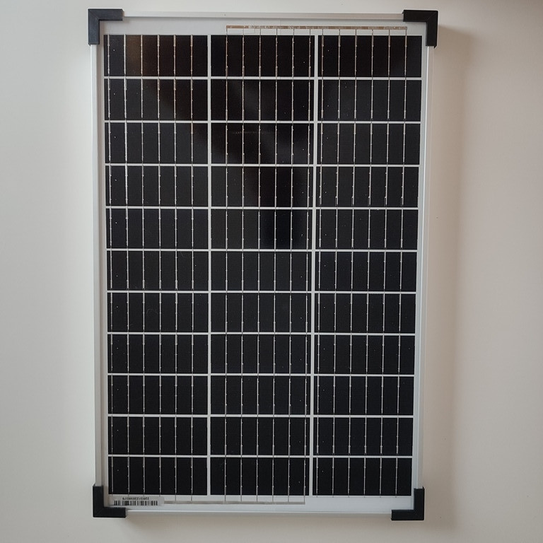Сонячна батарея AXIOMA Energy AX-30M монокристаллическая панель 30 Вт фотомодуль Mono 520x345x25мм