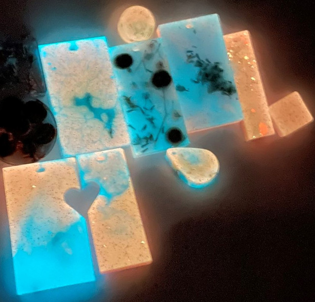 Люмінофор в епоксидній смолі