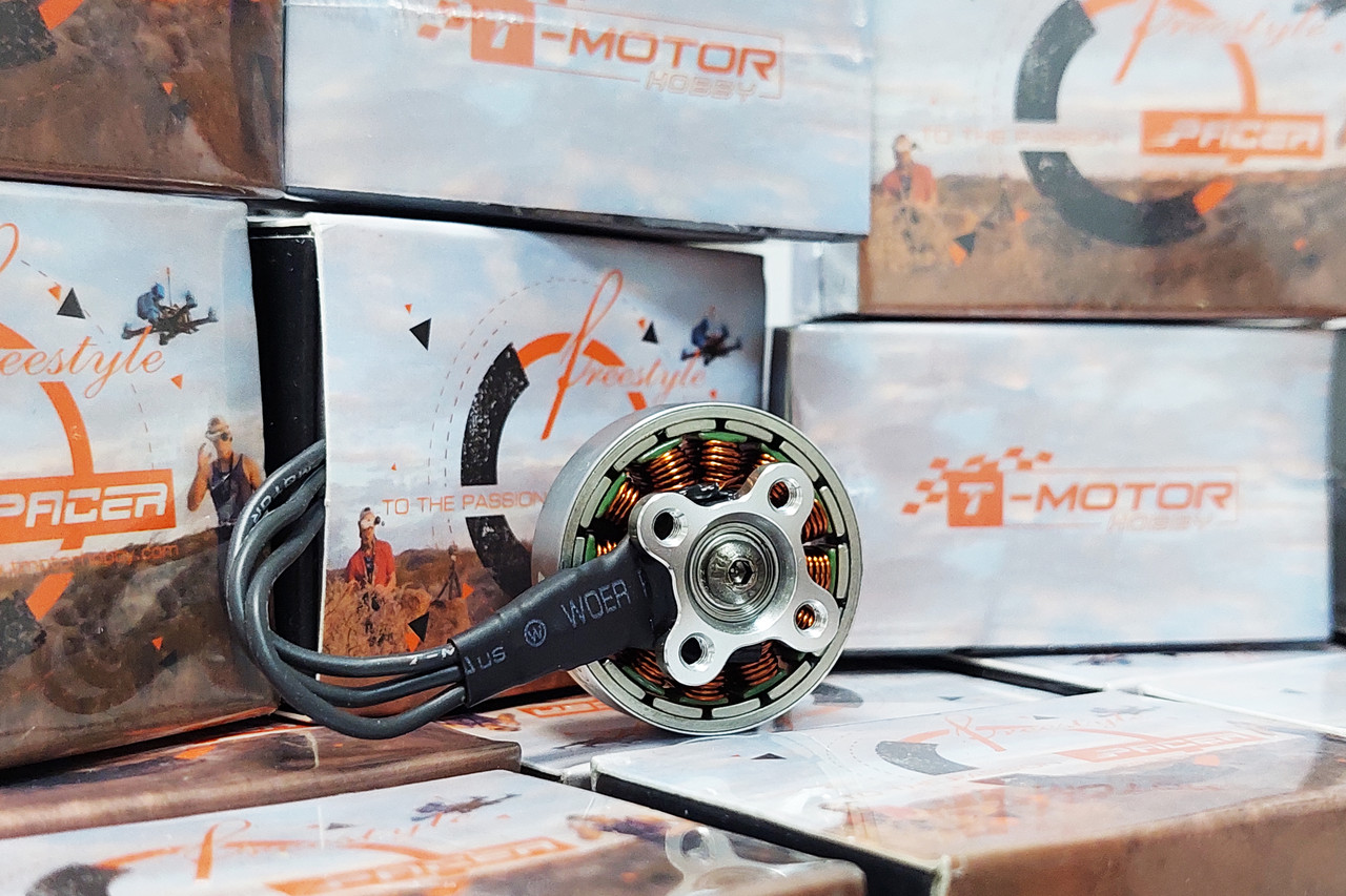 Бесколлекторный двигатель для квадрокоптеров мотор T-Motor P2505 1850KV ...