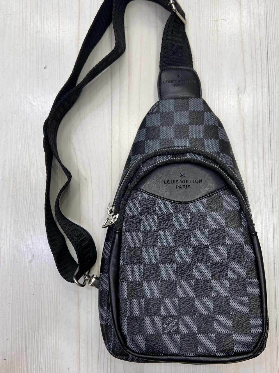 Сумка на плече чоловіча Louis Vuitton LV чорна