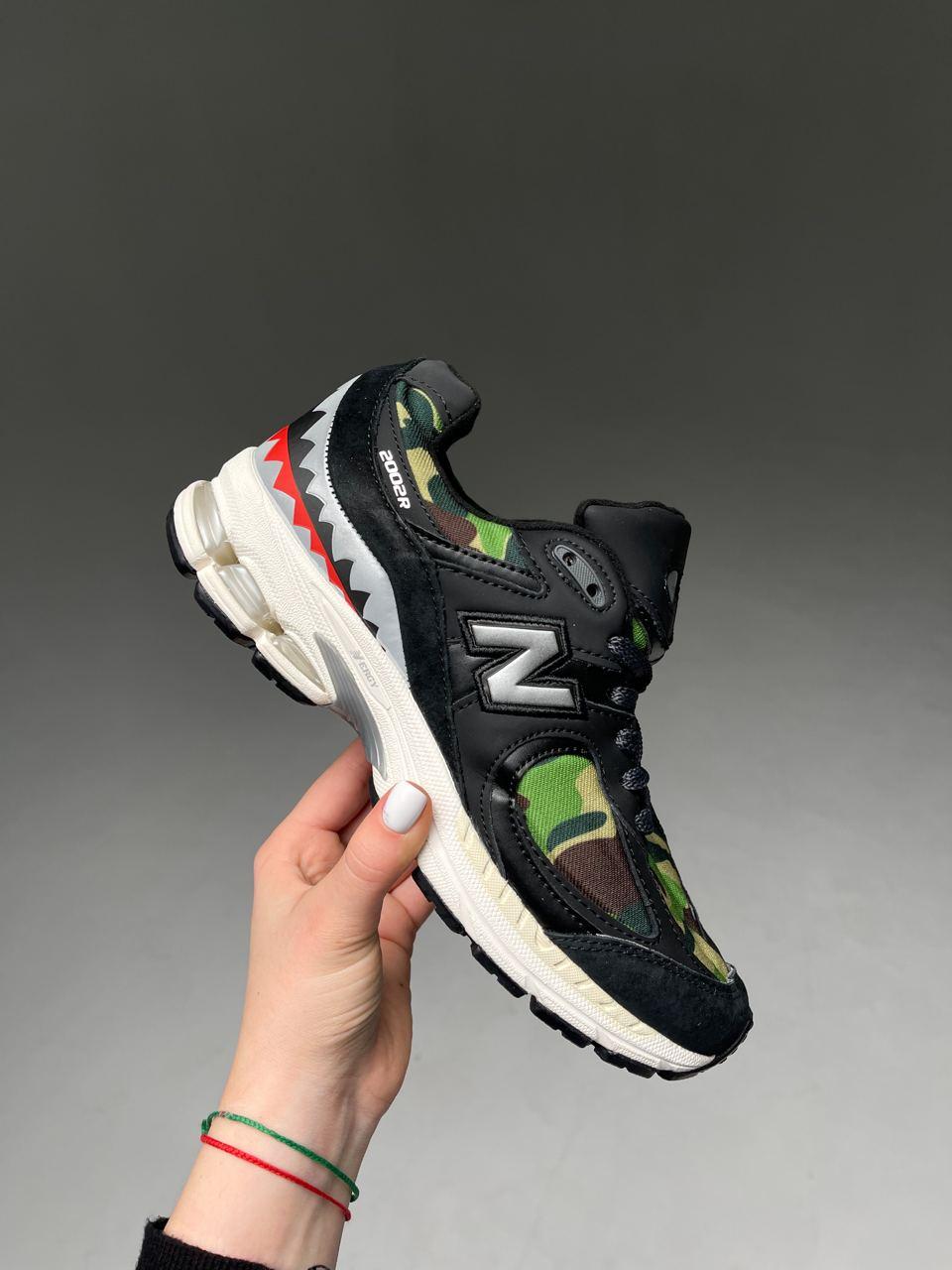 Кросівки чоловічі чорні New Balance 2002R Bape Black Camo Green (09867), фото 1