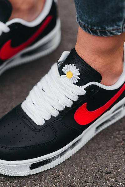 Nike air force 1 black white and red hot sale