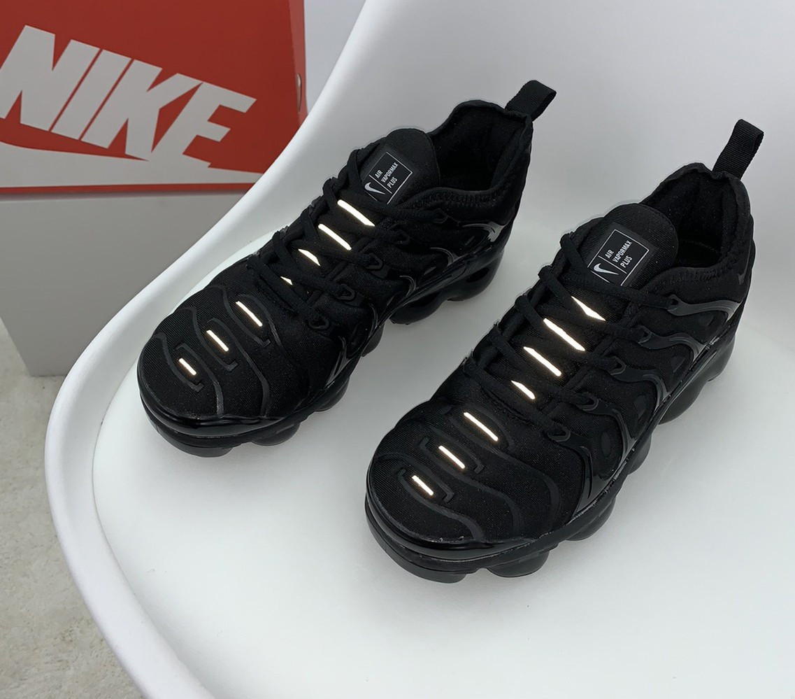 Nike vapormax clearance size 6 black