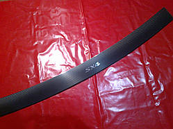 Накладка на задний бампер карбон с загибом Suzuki SX-4