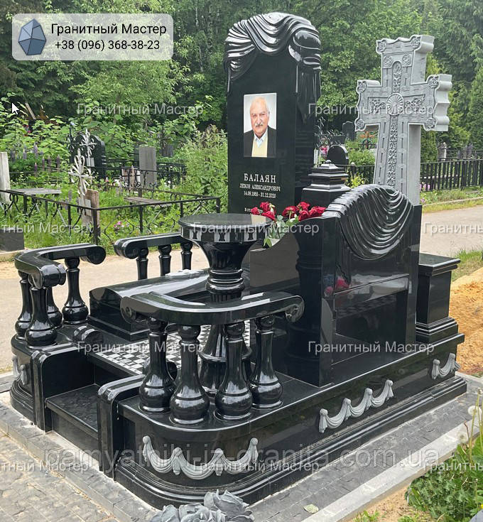 Пам'ятник з граніту № 732