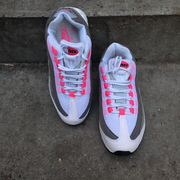 Nike air max 95 grey cheap pink