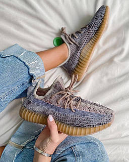 adidas yeezy boost 350 v2 fade|ファッション adidas yeezy boost 350 v2 fade|ファッション