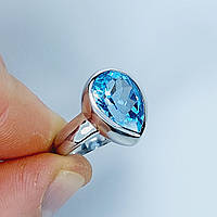 Серебряное кольцо с голубым топазом (Тп226)