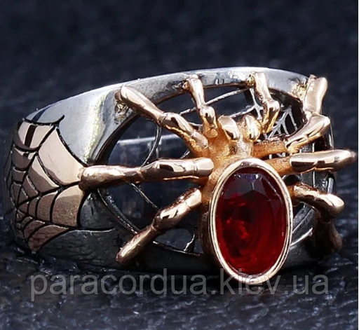 Кільце з рубіновим павуком і павутиною
