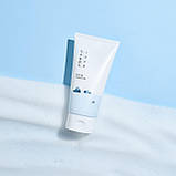 М`яка пінка для очищення шкіри ROUND LAB 1025 Dokdo Cleanser 150 мл, фото 3