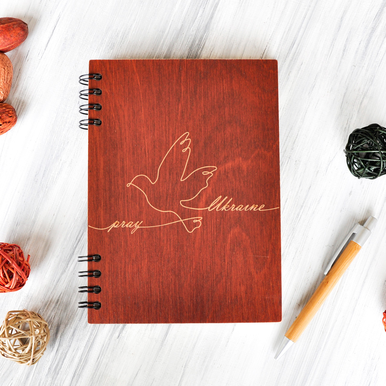 Блокнот Деревянный с Гравировкой Голубя на Заказ Червоне Дерево, Лінія ...