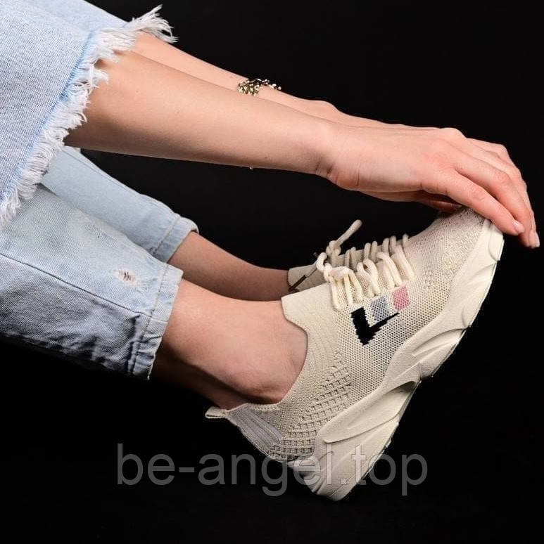 Кросівки жіночі молоко із смужками збоку, фото 1