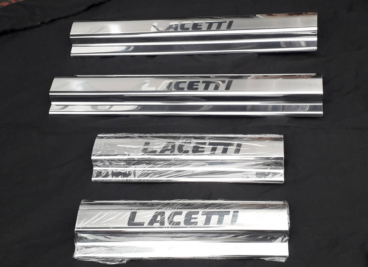 

Накладки на пороги Chevrolet Lacetti