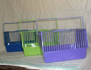 

Клетки -переноски для мелких попугаев и грызунов