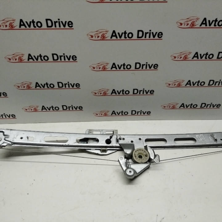 

Стеклоподъёмник передний правый Mercedes w168 A140 A160 A170 1997-2001 год