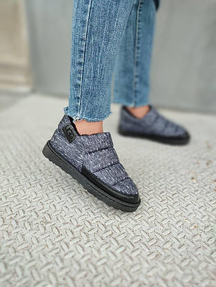 UGG Короткие угги дутики автоледи слипоны меховые низкие стеганые тапочки не промокающие зимние, фото 4