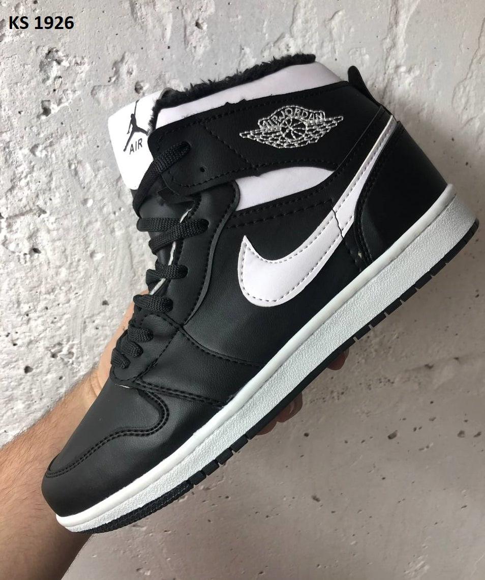 Чоловічі зимові кросівки Nike Air Jordan 1 Retro High (чорні з білим) повсякденні кеди з хутром KS 1926 топ