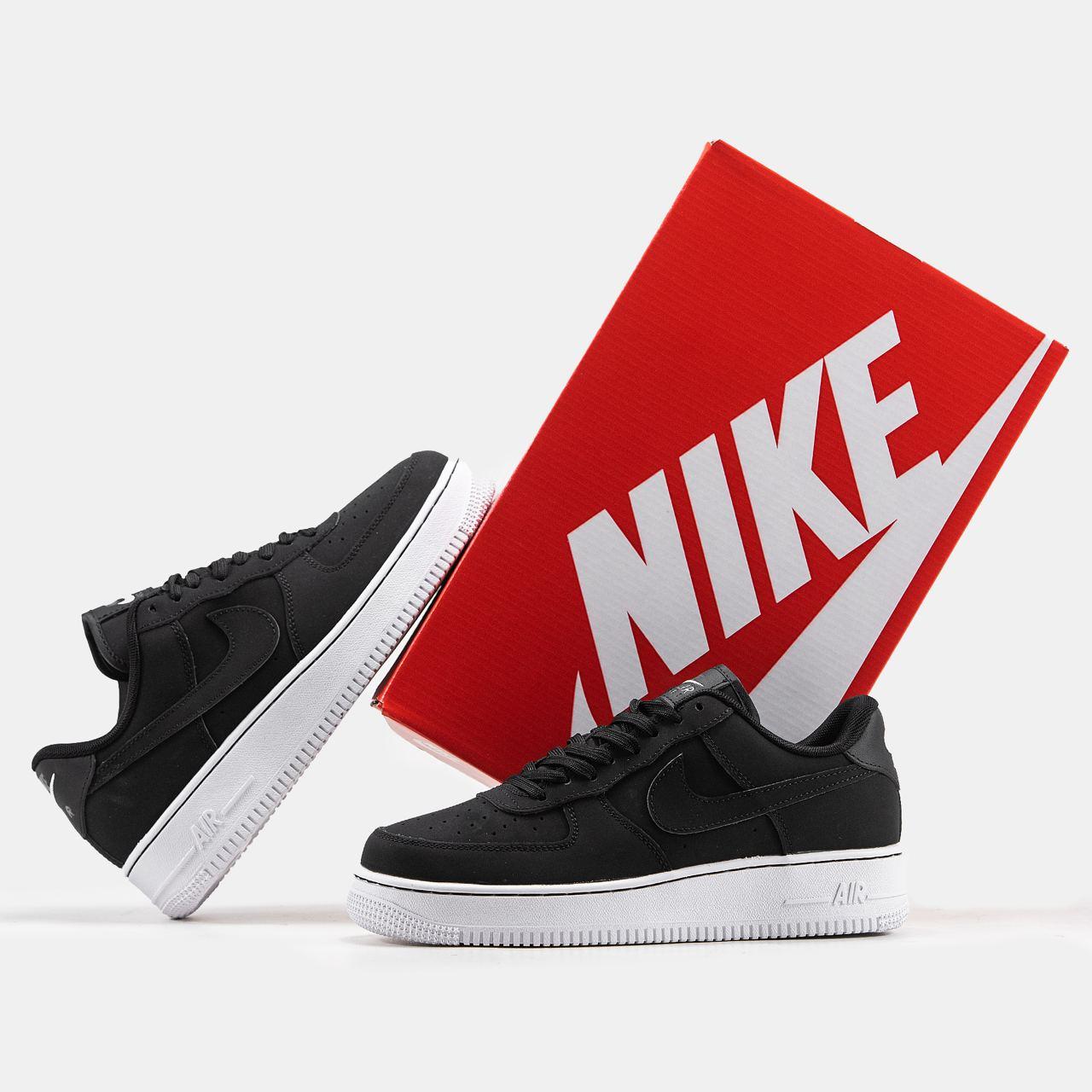 Чоловічі кросівки Nike Air Force 1 (чорні) низькі стильні кеди з товстою підошвою MD0714 топ