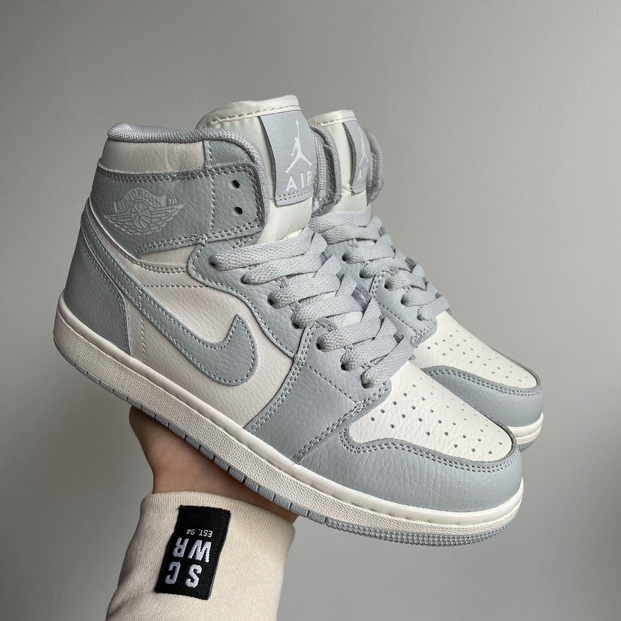 Жіночі кросівки Nike Air Jordan 1 Blue (блакитні з білим) круті повсякденні кроси 0454v топ