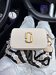 Жіноча сумка клатч Marc Jacobs Milk LOGO (колір молочний) Gi8130 маленька сумочка з емблемою Марсоблас топ, фото 3