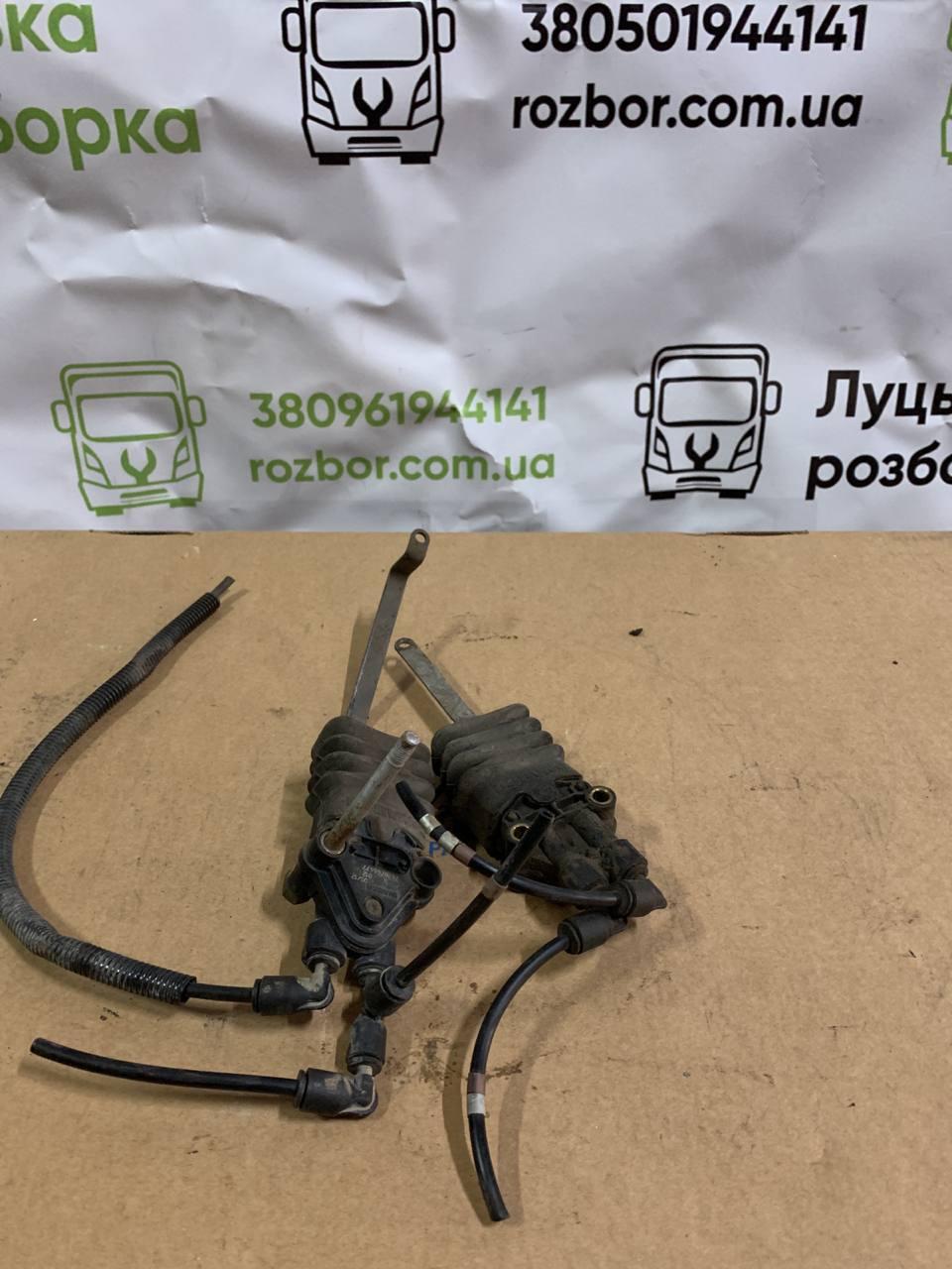 Кран рівня кабіни б/в RENAULT PREMIUM (7420746483, 7420746477) оригінал, 60х40х290 мм