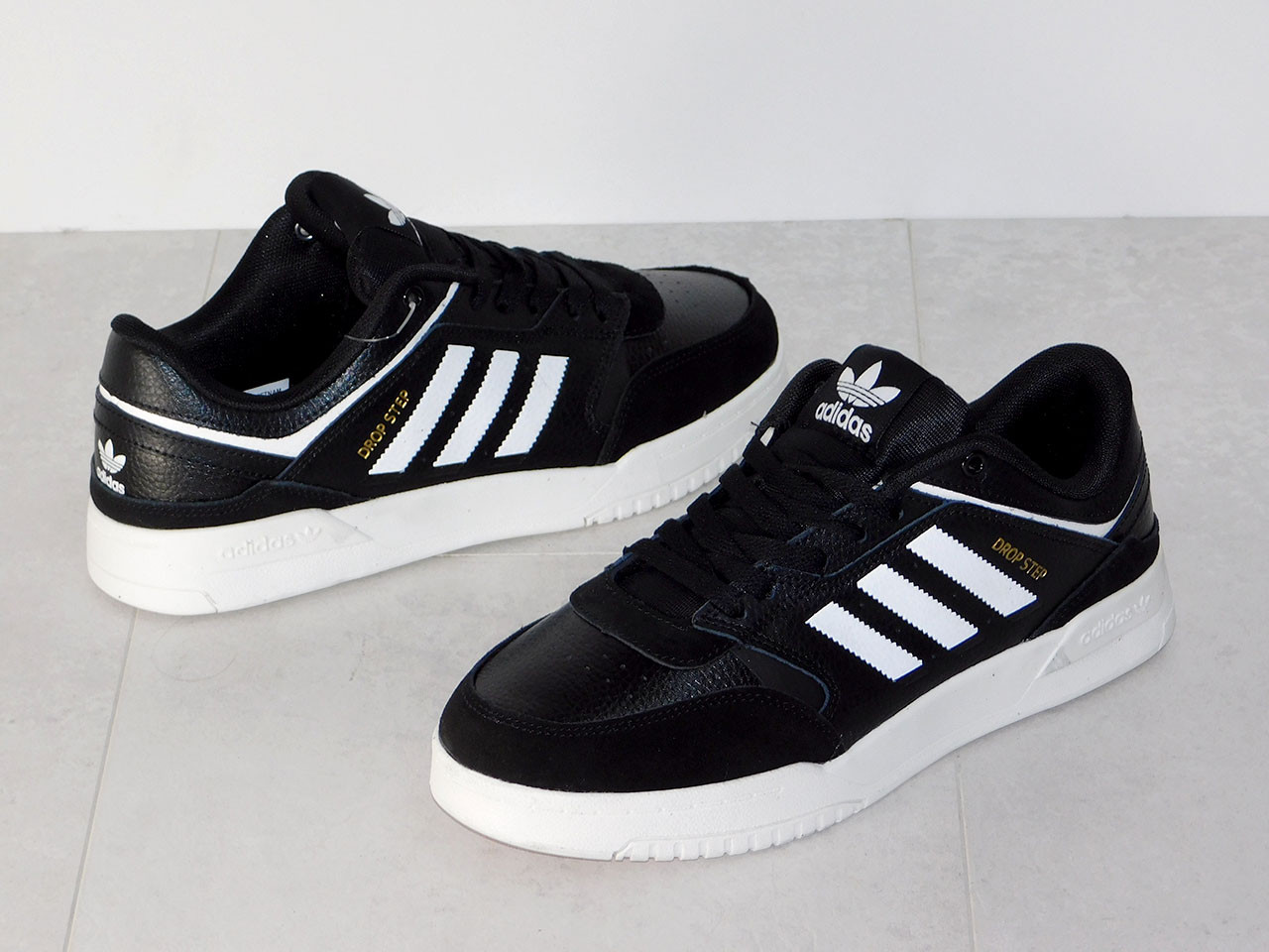 Чоловічі кеди Adidas Drop Step (чорні з білим) стильні щоденні низькі демі кросівки 45р