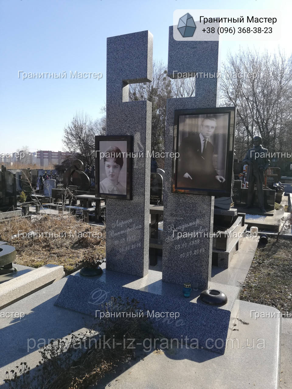 Подвійний пам'ятник з граніту з колонами та аркою № 2175